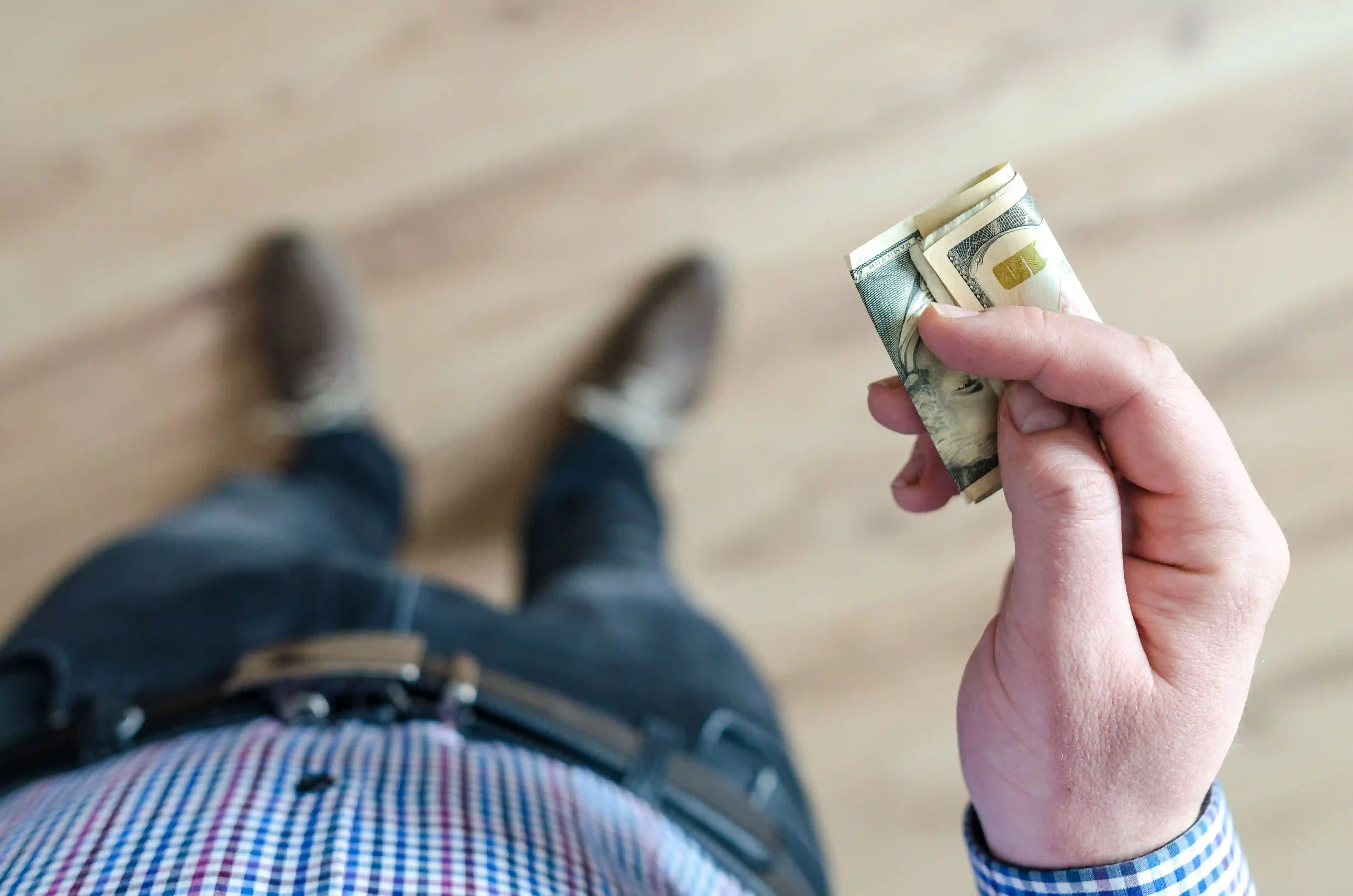 CDs versus savings accounts comparison